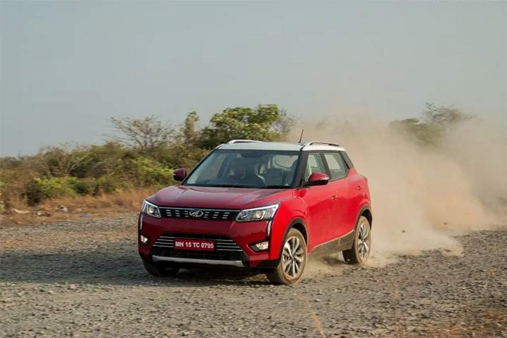 Mahindra XUV300 Specs, Features, Safety, Variants, Colours & More