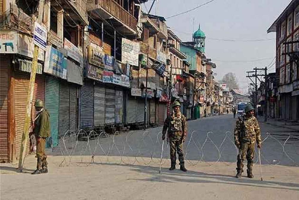Restrictions Imposed In Srinagar Amid Ban On Jamaat, Mirwaiz Under House Arrest