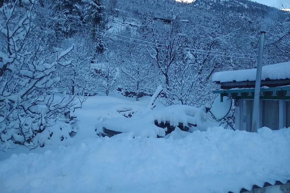 J&K: Three People Killed In Snowstorm In Kupwara District