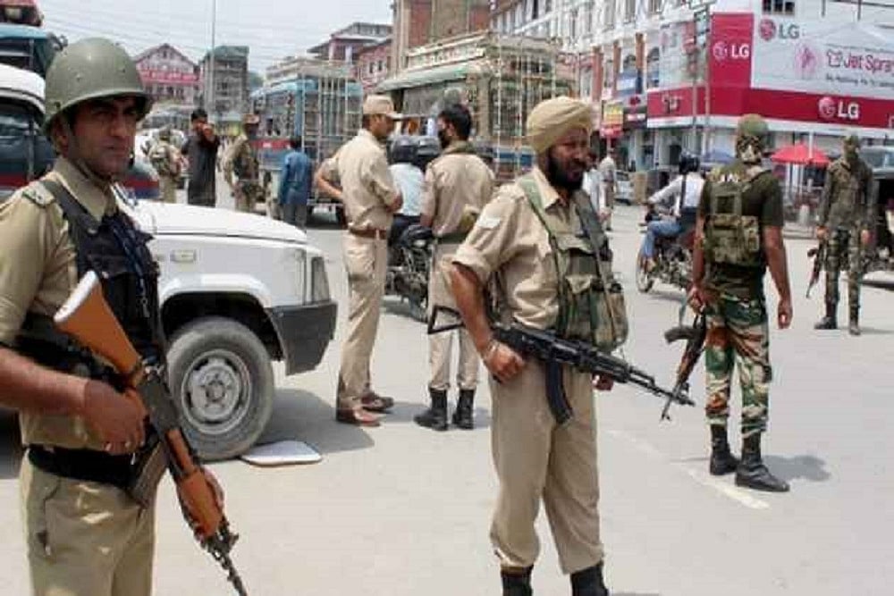 Two Policemen Injured In Grenade Attack In Jammu And Kashmir's Sopore