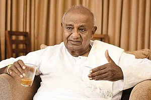 JD(S) chief H D Deve Gowda to contest polls from Tumkur