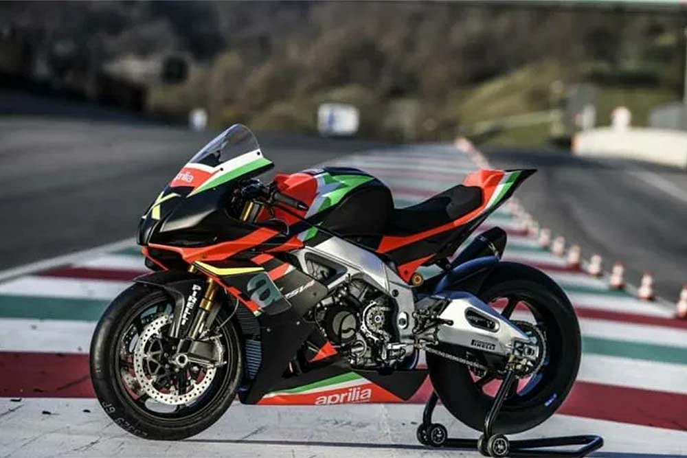 Aprilia Ups The RSV4's X Factor
