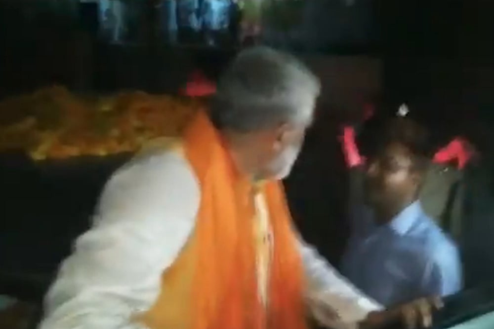 Union Minister Ashwini Choubey was caught on camera in Bihars Buxar.