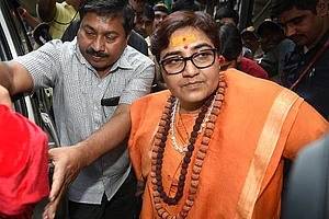 Malegaon Blast Victim's Father Moves Court To Ban Sadhvi Pragya From Contesting Lok Sabha Polls