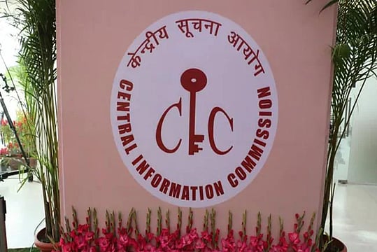 Govt Wants Powers To Probe Complaints Against Information Commissioners, Commission Opposes Move: Report