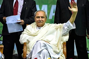 Naveen Patnaik flagged off the Baristha Nagarika Tirtha Yatra train to Tirupati