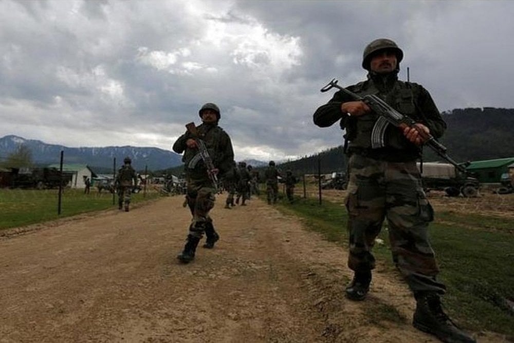 J&K: Encounter Breaks Out Between Security Forces, Militants In Kupwara