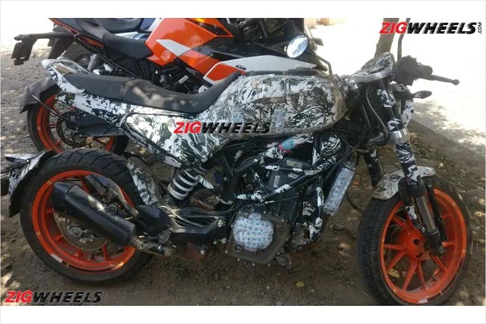 Husqvarna Vitpilen 401 Spied With A Desi Touch!