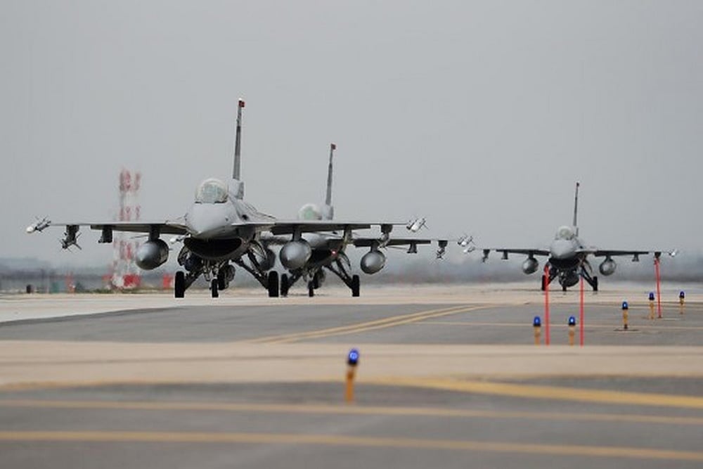 File Photo : Pakistan Further Extends Closure Of Airspace Along Indian Border