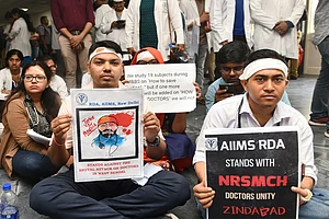 Over 100 Doctors in Bengal Quit As Protests Escalate, 'Don't Make It A Prestige Issue,' Centre Tells Mamata
