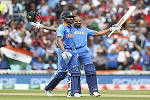 File : Virat Kohli and Shikhar Dhawan during the World Cup 2019.