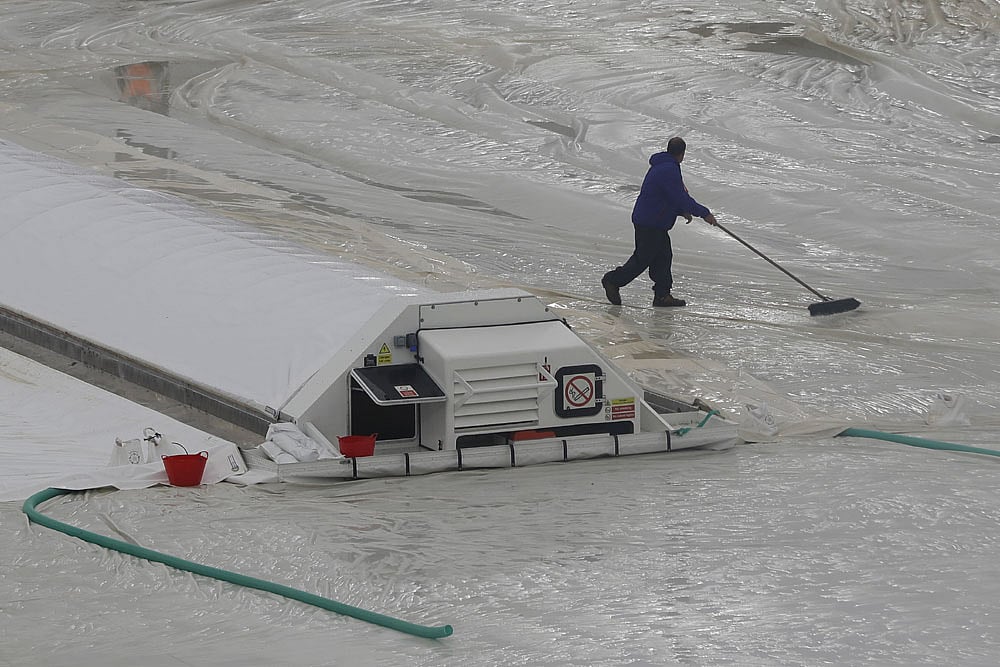 IND Vs PAK, Cricket World Cup: Worried About Rain On India Vs Pakistan Matchday? Here's Hourly Manchester Weather Forecast
