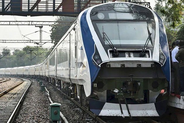 Railways Plans To Reduce Delhi-Howrah, Delhi-Mumbai Travel Time By 5 Hours
