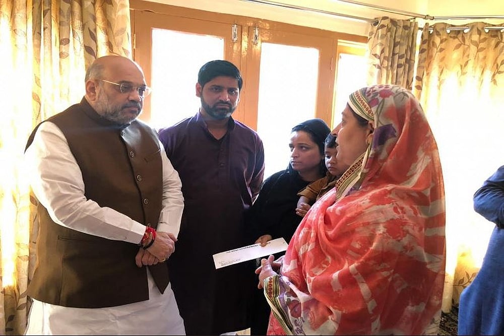 In Kashmir, Amit Shah Starts His Day By Visiting Slain Cop's Family