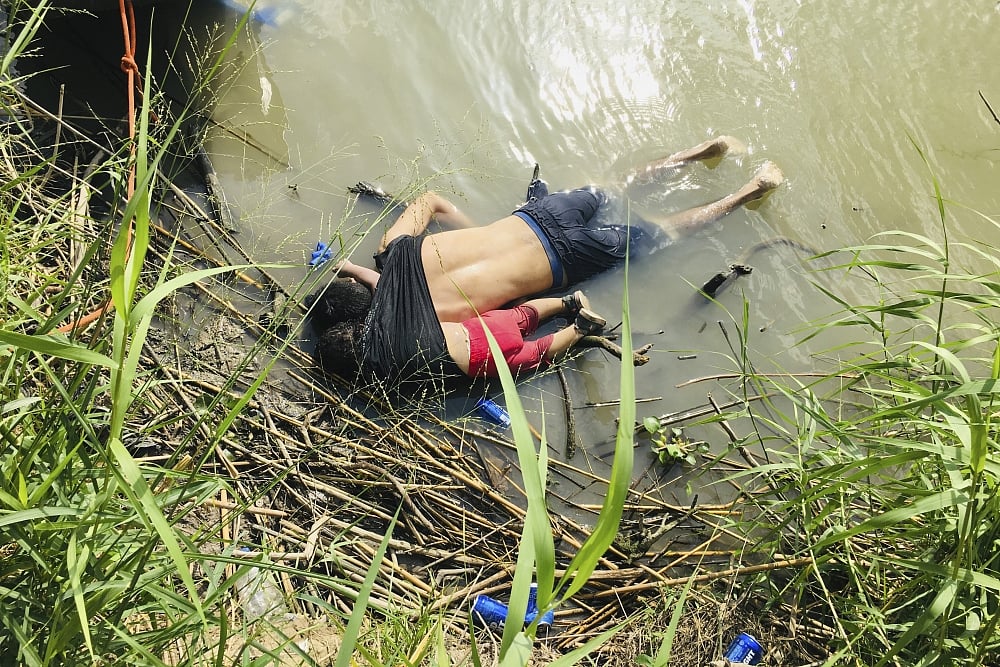 Photo Of Drowned Father-Daughter At US Border Underlines Perils Facing Many Migrants