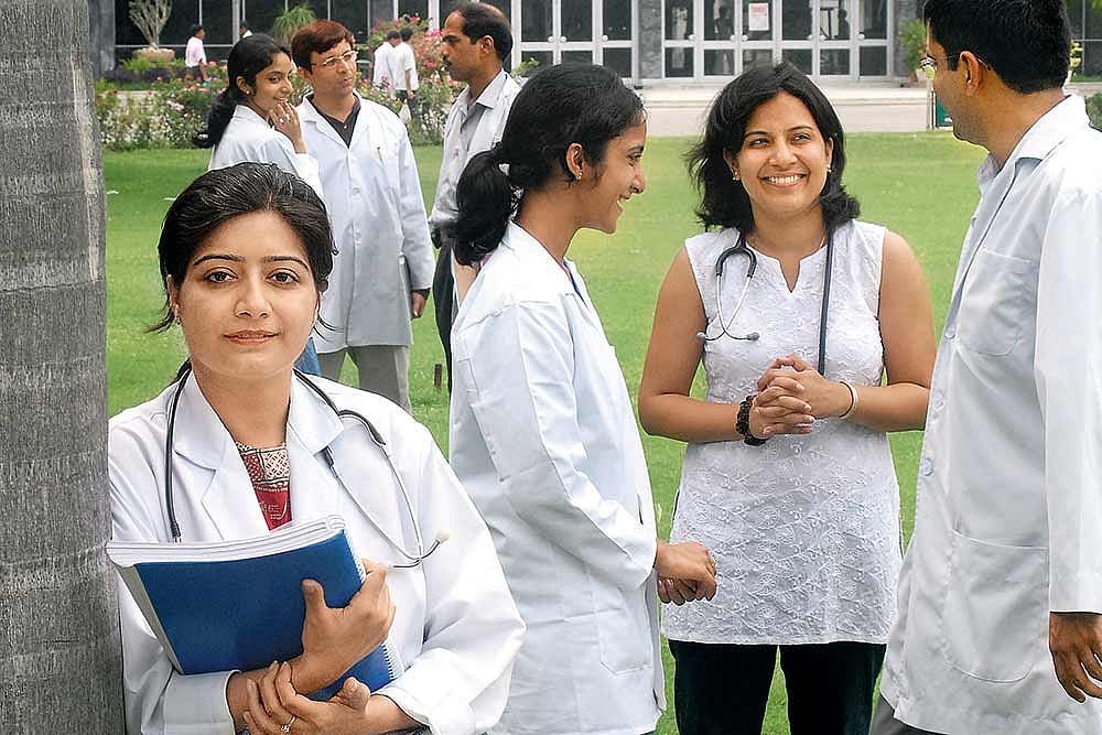 Doctor-Patient Gap Widens, Medical Education In Need Of Immediate Surgery