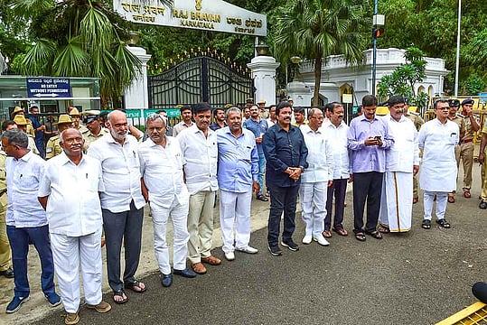Karnataka Crisis: SC To Hear Plea On Resignations Of 15 Rebel Congress-JD(S) MLAs Today