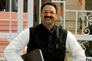 Akhilesh Yadav demands probe into Mukhtar Ansari's death
