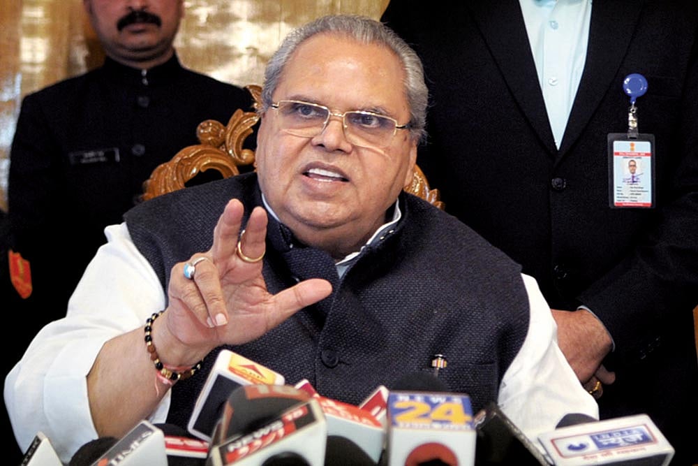 Rahul Gandhi Putting 'Pre-Conditions' To Visit J&K, Says Guv Satya Pal Malik; Congress Hits Back
