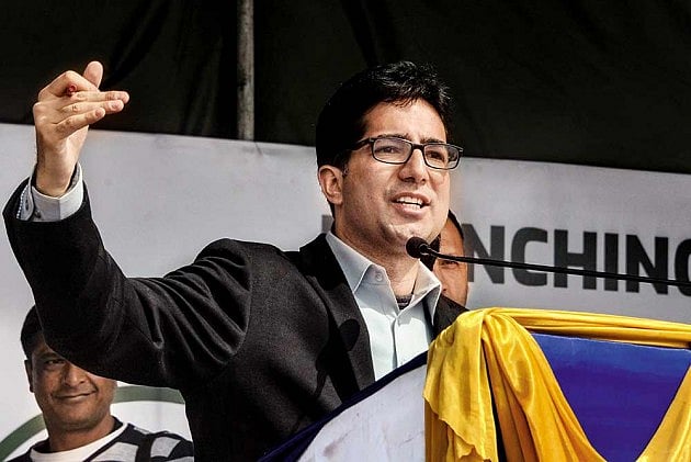 Shah Faesal Shifted To Detention Centre At Centaur Hotel In Srinagar