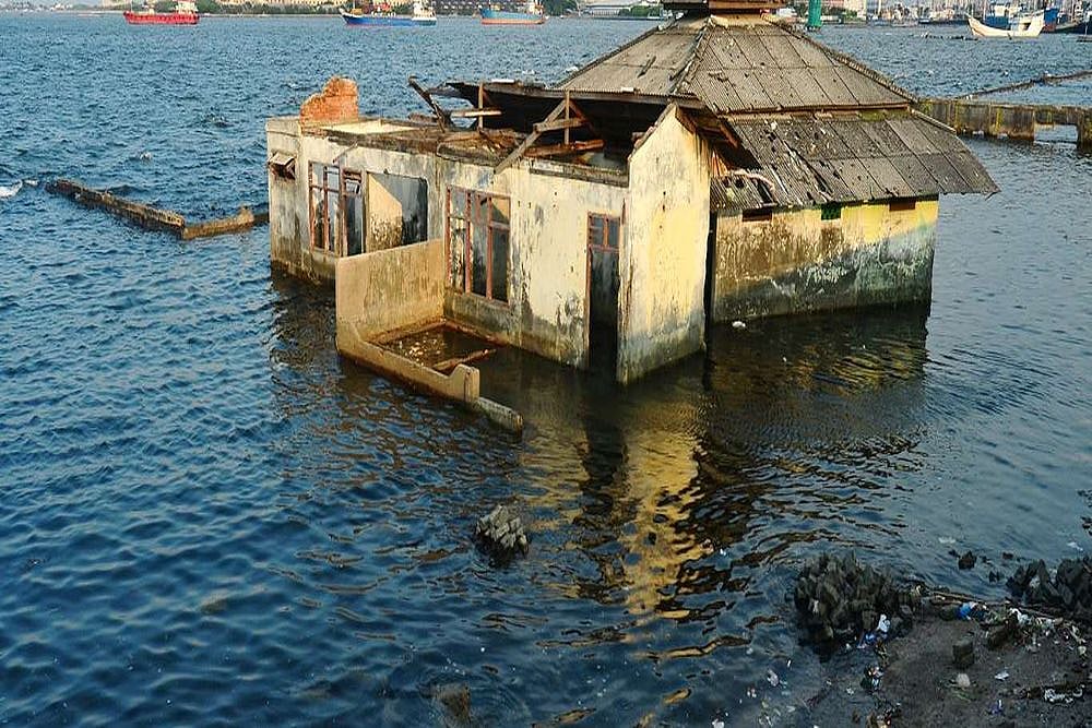 Sinking City: Indonesia's Capital On Brink Of Disaster