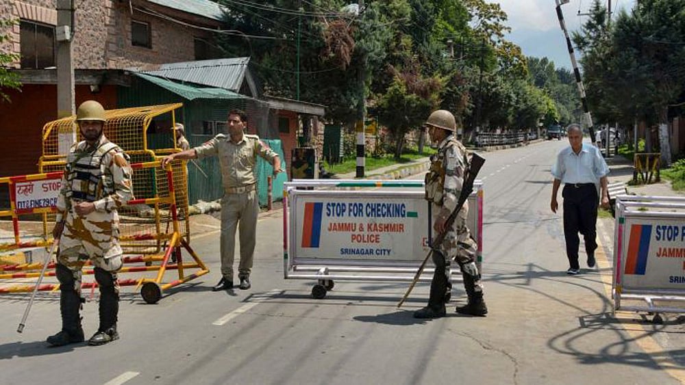 File Image/Representative : IGPs, DIGs are among the senior officers transferred in J&K Police reshuffle | 