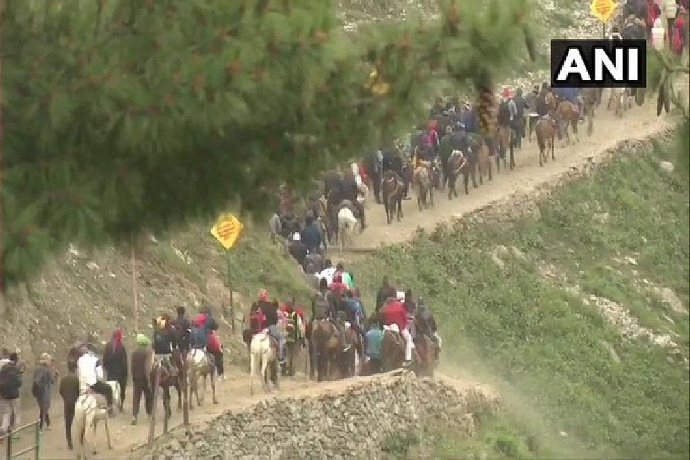Army Claims Pak-Based Terrorists Planning To Target Amarnath Yatra, Govt Asks Pilgrims To Leave Valley