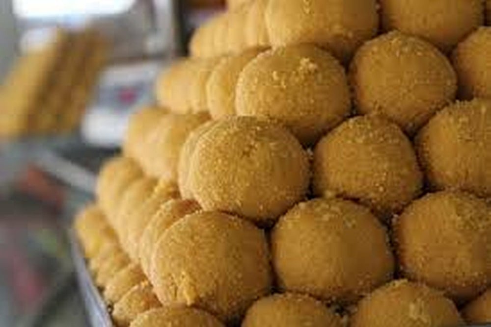 UP Man Constantly Served ' Laddoos' By Wife Under Tantrik's Influence, Seeks Divorce