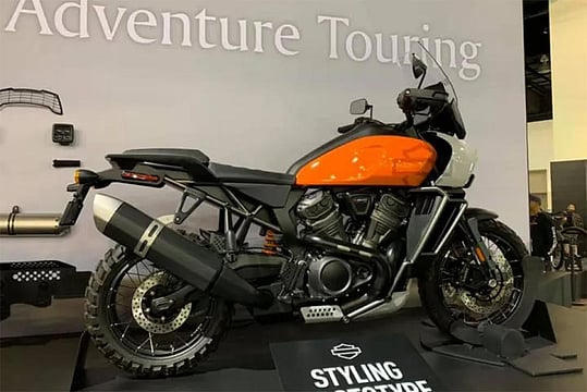 Harley-Davidson Pan America, Streetfighter Spotted In The Flesh