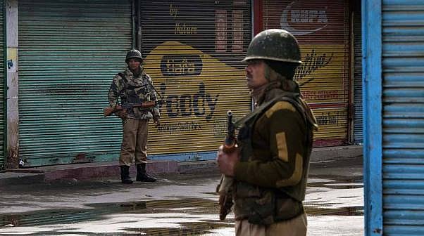High Schools In Kashmir To Reopen From Wednesday In Areas Without Restrictions