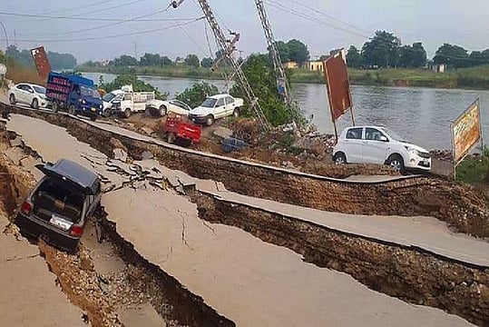 26 Dead, 300 Injured As Strong Earthquake Jolts Pakistan-Occupied Kashmir