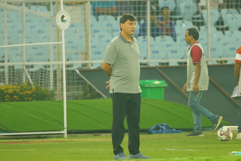 'No More Foreigners,' Say East Bengal, Alejandro Menendez Quits As Coach After Loss Vs Mohun Bagan