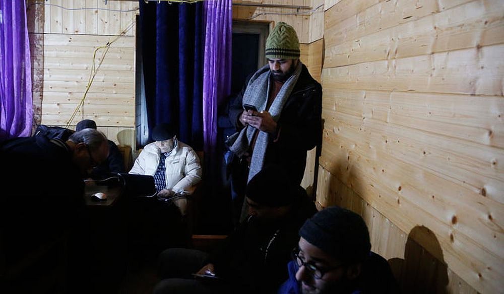 'It's A Blessing': Kashmiris Use VPN Apps To Elude Social Media Ban