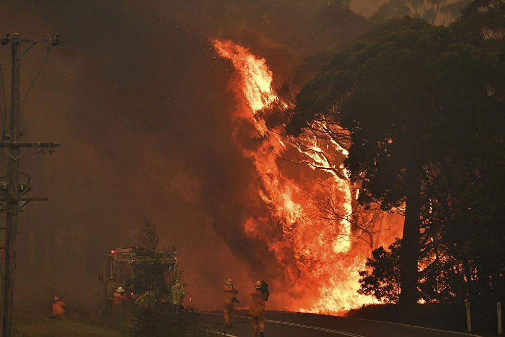 Tennis, Cricket Stars Get Behind Australia Bushfire Relief