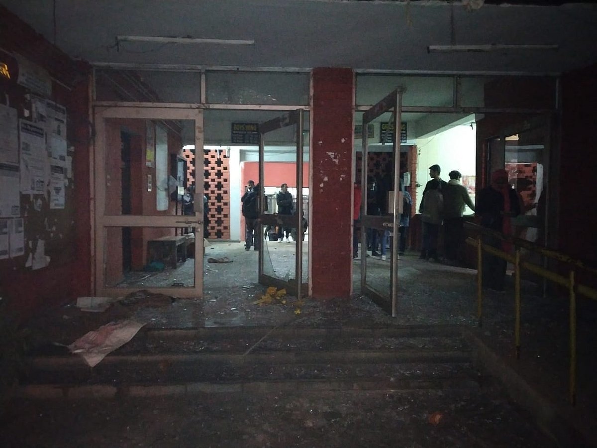 Live Updates | Crime Branch Is Investigating JNU Violence, Will Seize All Footages: Delhi Police