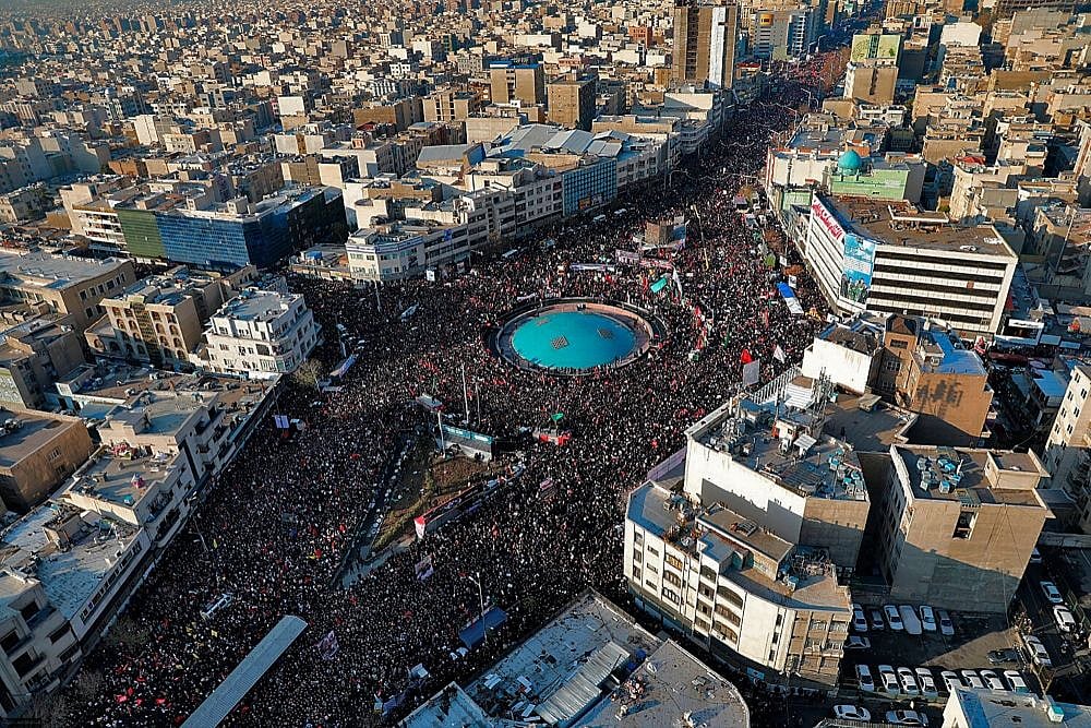 Huge Crowds In Iran Mourn General Soleimani Killed By US Drone
