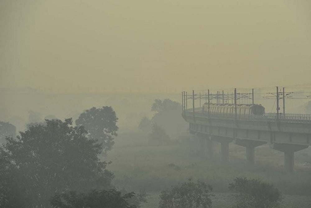 The PM 10 levels in Noida rose to 637 following the demolition of Supertech twin towers. 