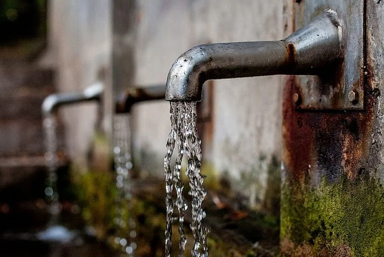 Jal Jeevan Mission (JJM) on September 29, called for ensuring drinking water supply in all schools and Anganwadi centers in the country. - File Photo; Representative image