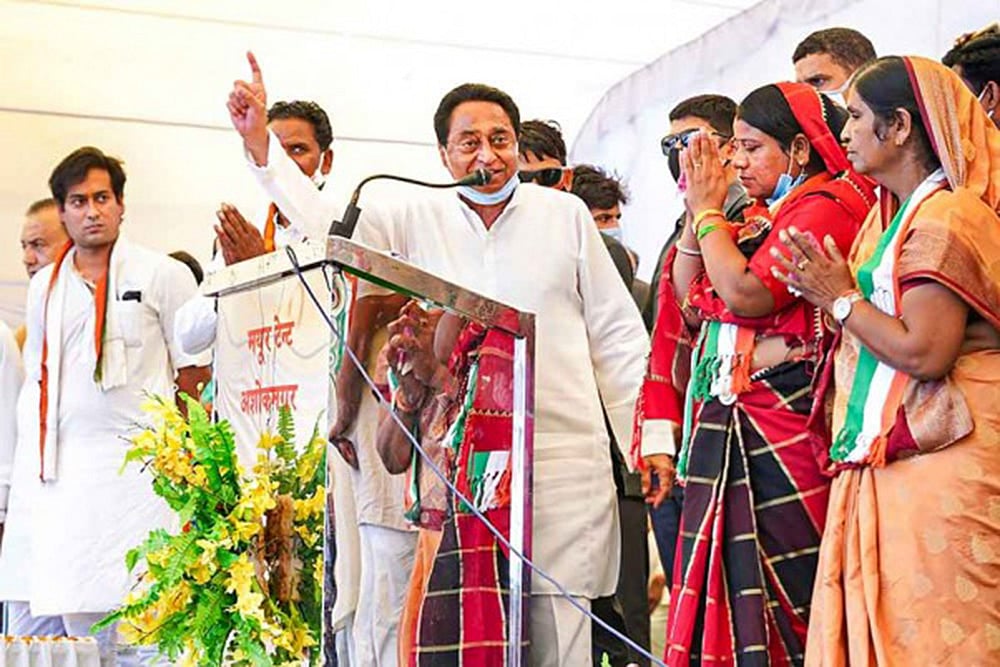 Rahul Gandhi Expresses Displeasure Over Kamal Nath’s ‘Item’ Remark Against MP Minister