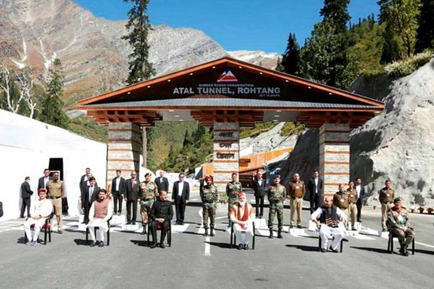 Vistadome Buses, Snow Slopes— Atal Tunnel Opens Avenues Of Innovation In Tourism