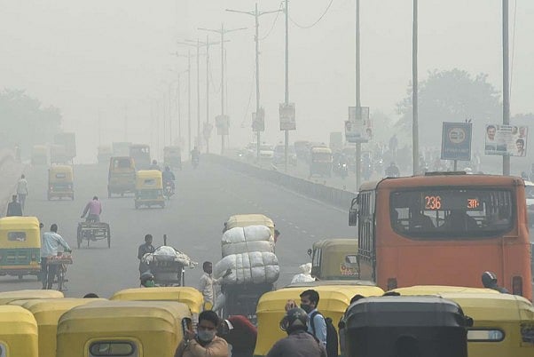 Air Quality On Brink Of 'Emergency', Delhi Wakes Up To A Grey Morning