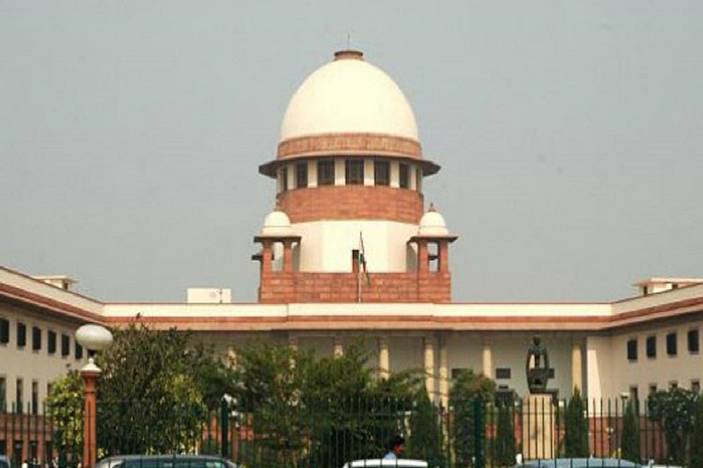 SC Grants Interim Bail to Journalist Mahesh Langa in ED Case - null