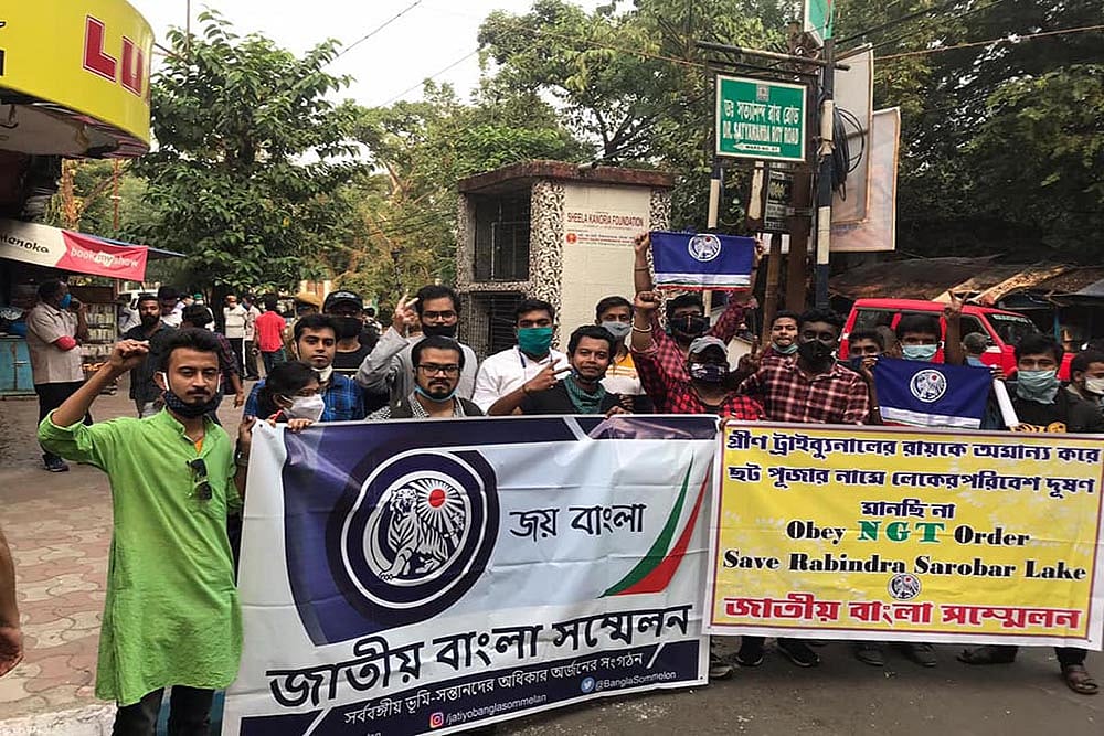 Bengali Ethnic Groups Set Up Vigils, Prevent Chhath Puja In Kolkata’s Lakes