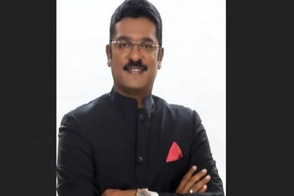 File photo : MNS workers heckled the Sarnaik forced him to leave the protest site in Thane.