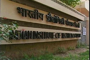 Regressive, Retrograde: Faculty Members On IIT, NIT Courses In Vernacular