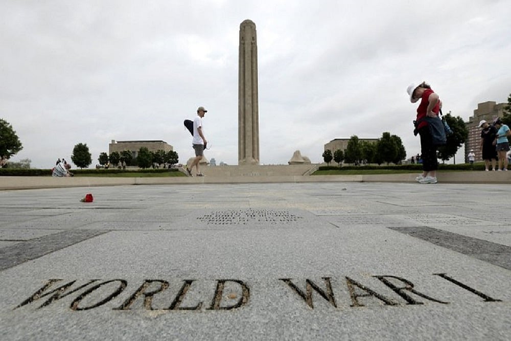 Indians Urged To Name Star In Memory Of Killed World War Soldiers