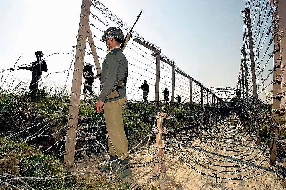 Indian Army 'Deliberately' Targeted UN Vehicle At LoC: Pakistan Army