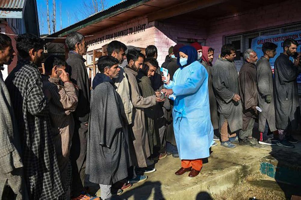 Low Turnout In South Kashmir As 8-phase DDC Polls End
