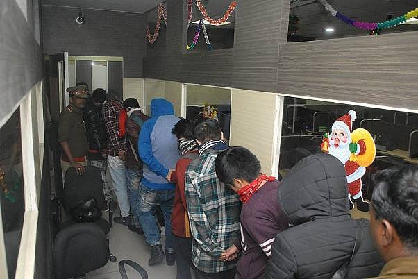 Employees of a fake call centre (representative image)