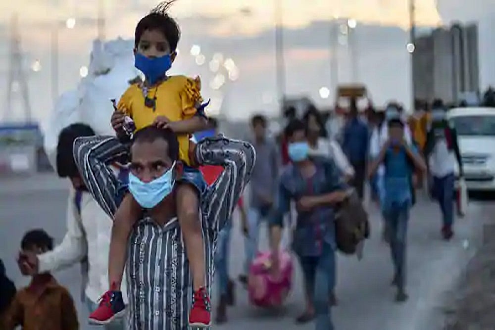 Delhi To Withdraw FIRs Against Migrant Workers Lodged During Lockdown